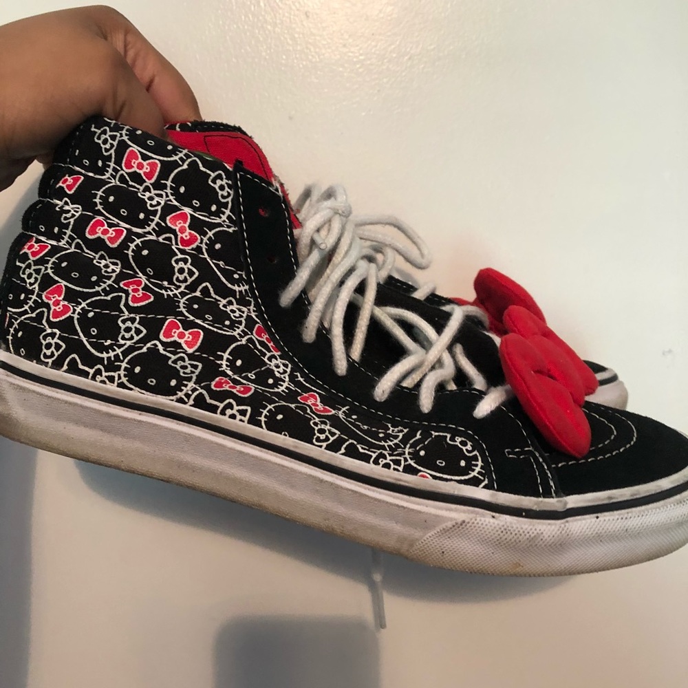 Hello Kitty Vans